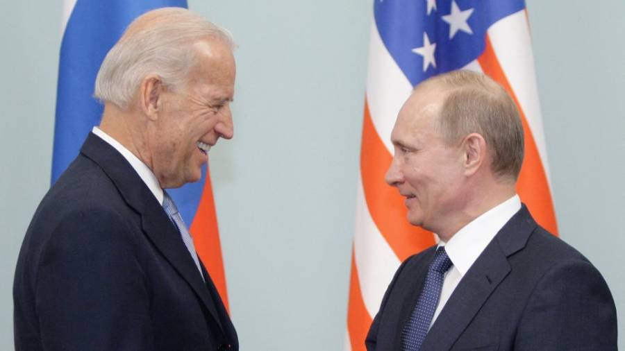 Πρόταση Μπάιντεν στον Πούτιν για συνάντηση σε «ουδέτερο έδαφος»