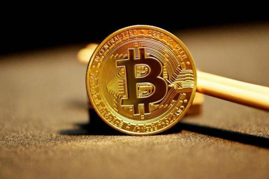 «Έχασε» ξανά τα 50.000 δολάρια το bitcoin - «Βουτιά» 4,4%