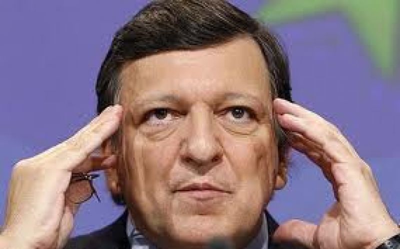 Και νέα μείωση 15% στους μισθούς ζητά η Κομισιόν