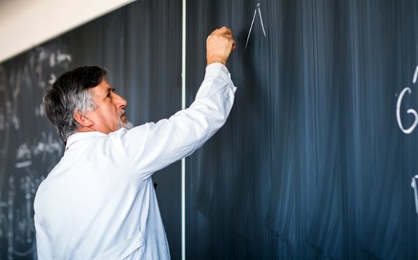 Αναπληρωτές: Από σήμερα η έναρξη των αιτήσεων για πρόσληψη