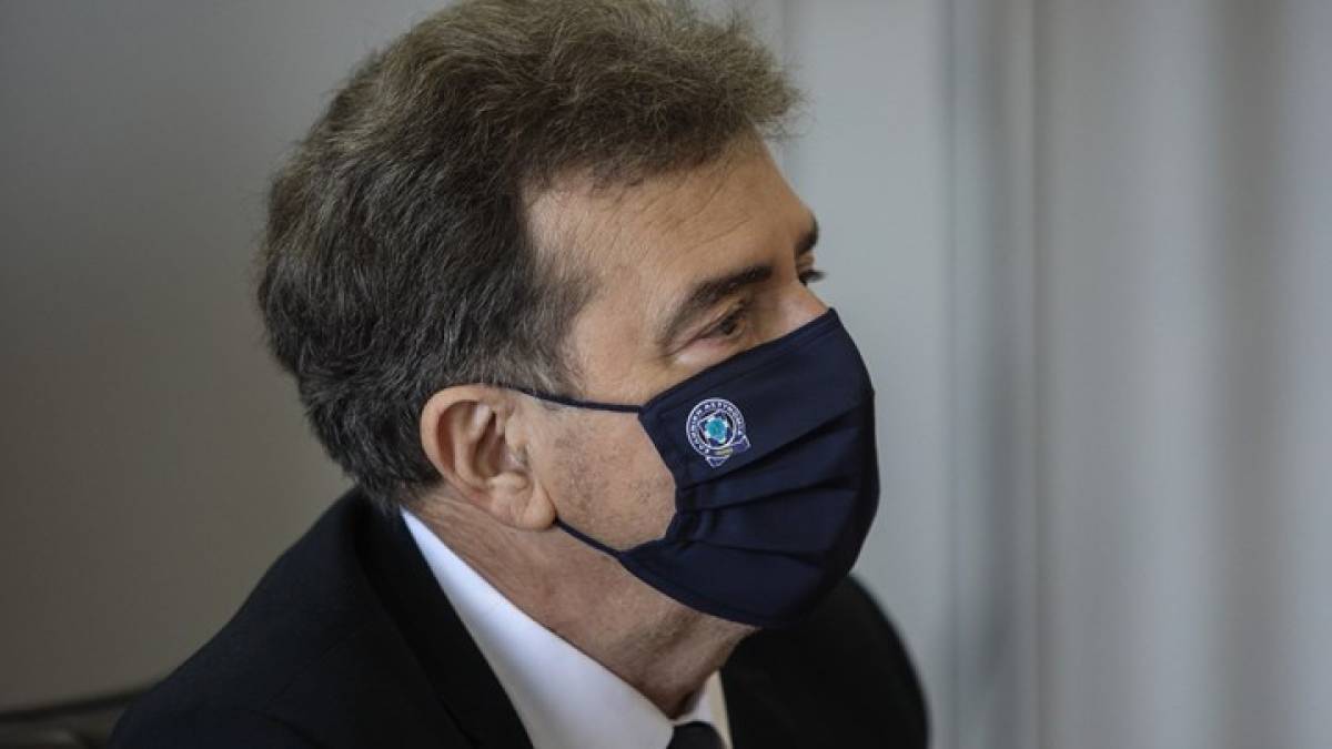 Χρυσοχοΐδης: Πρέπει να ξεχάσουμε και φέτος το καρναβάλι στην Πάτρα