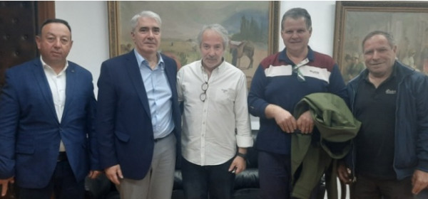 Κεδίκογλου: Συνάντηση με μυδοκαλλιεργητές για την επίλυση προβλημάτων του κλάδου