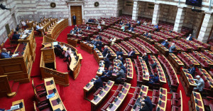 Κόντρες εντός της κεντροαριστερής αντιπολίτευσης για την Παλαιστίνη – Επιμένει στην αυτόνομη πορεία ο Ανδρουλάκης