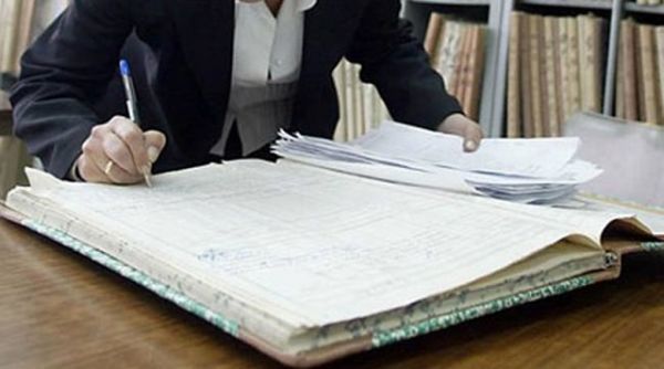 Συνεχίζεται η αποχή των συμβολαιογράφων