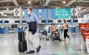 Βρετανία: Χωρίς καραντίνα τελικά οι ταξιδιώτες από Ελλάδα