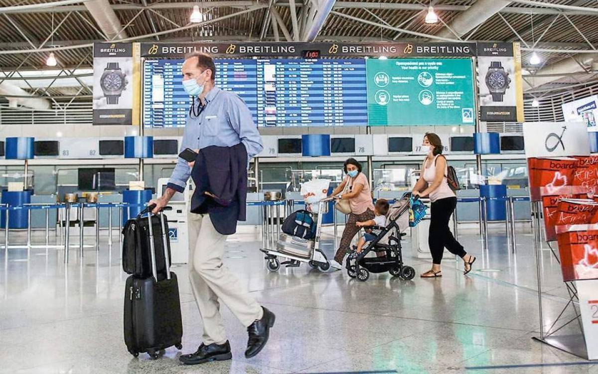 Βρετανία: Χωρίς καραντίνα τελικά οι ταξιδιώτες από Ελλάδα