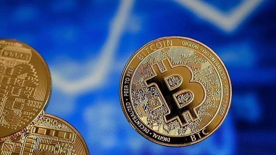 Έσπασε ξανά το «φράγμα» των 50.000 δολαρίων το bitcoin
