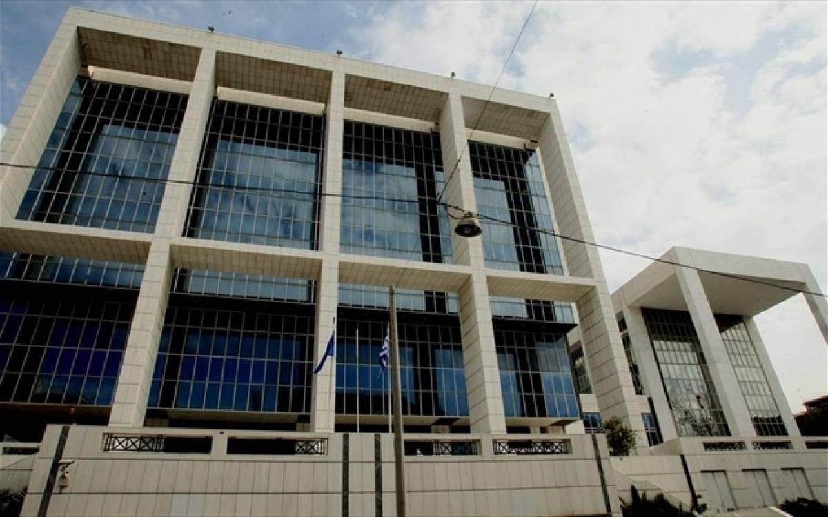 Μέλη του Ρουβίκωνα εισέβαλαν στο Εφετείο