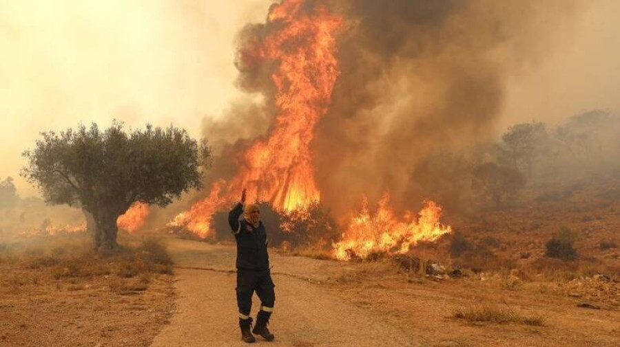 Meteo: 52% λιγότερες οι πυρκαγιές- Αύξηση 195% στις καμένες εκτάσεις