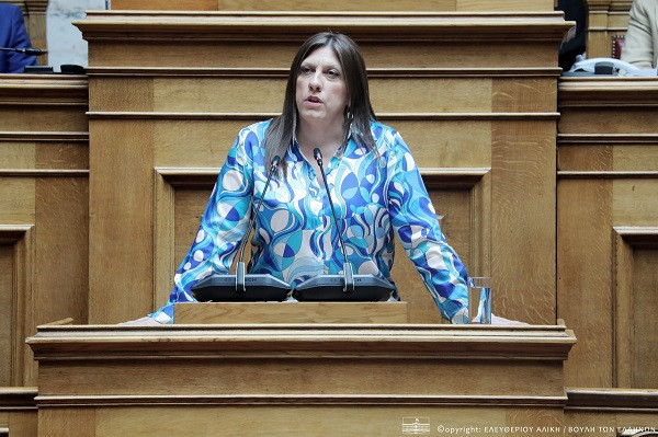 Κωνσταντοπούλου για Χουρδάκη-Παπαϊωάννου: Ντροπή να παίρνουν τις έδρες σπίτι τους