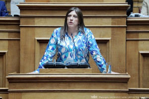 Κωνσταντοπούλου για Χουρδάκη-Παπαϊωάννου: Ντροπή να παίρνουν τις έδρες σπίτι τους