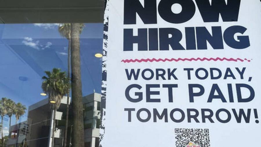 Σε χαμηλό πανδημίας η ανεργία στις ΗΠΑ-Προστέθηκαν 431.000 θέσεις εργασίας