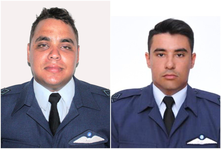 Πτώση Canadair: Συγκινητική τελετή στο Υπουργείο Άμυνας για τους πιλότους