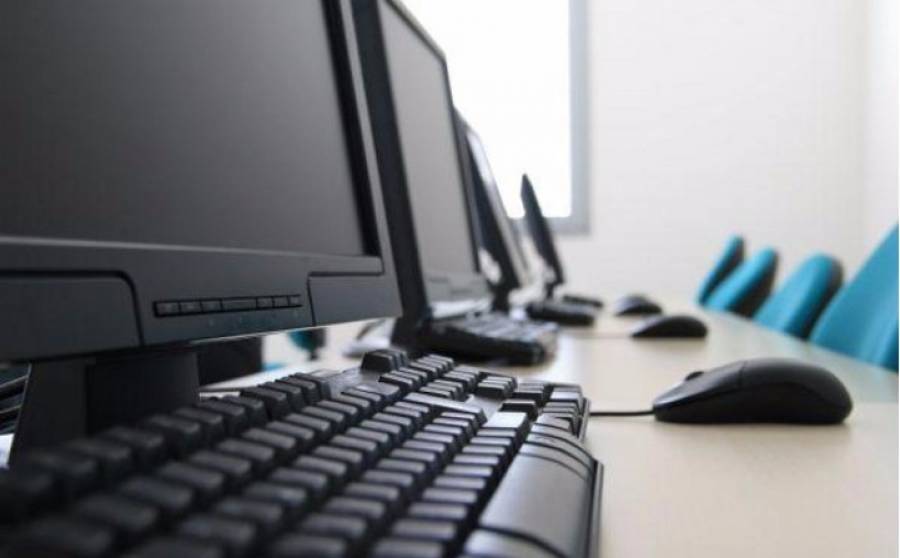 Πάνω από 400 σχολεία αποκτούν κάθε εβδομάδα ταχύτερο ίντερνετ