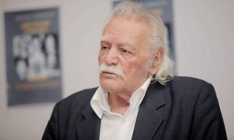 Γλέζος: Ντρέπομαι για τον Τσίπρα που παρέδωσε ολοκληρωτικά τη χώρα