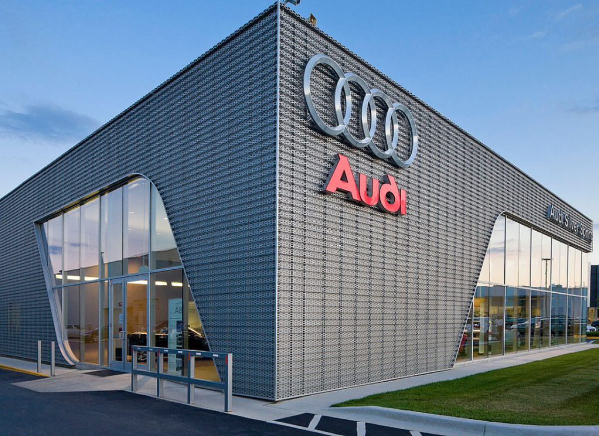 Γερμανία: Η Audi περικόπτει 7.500 θέσεις εργασίας