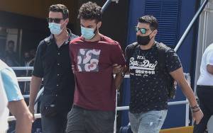 Γυναικοκτονία στη Φολέγανδρο: Η Γαρυφαλλιά ξυλοκοπήθηκε βάναυσα