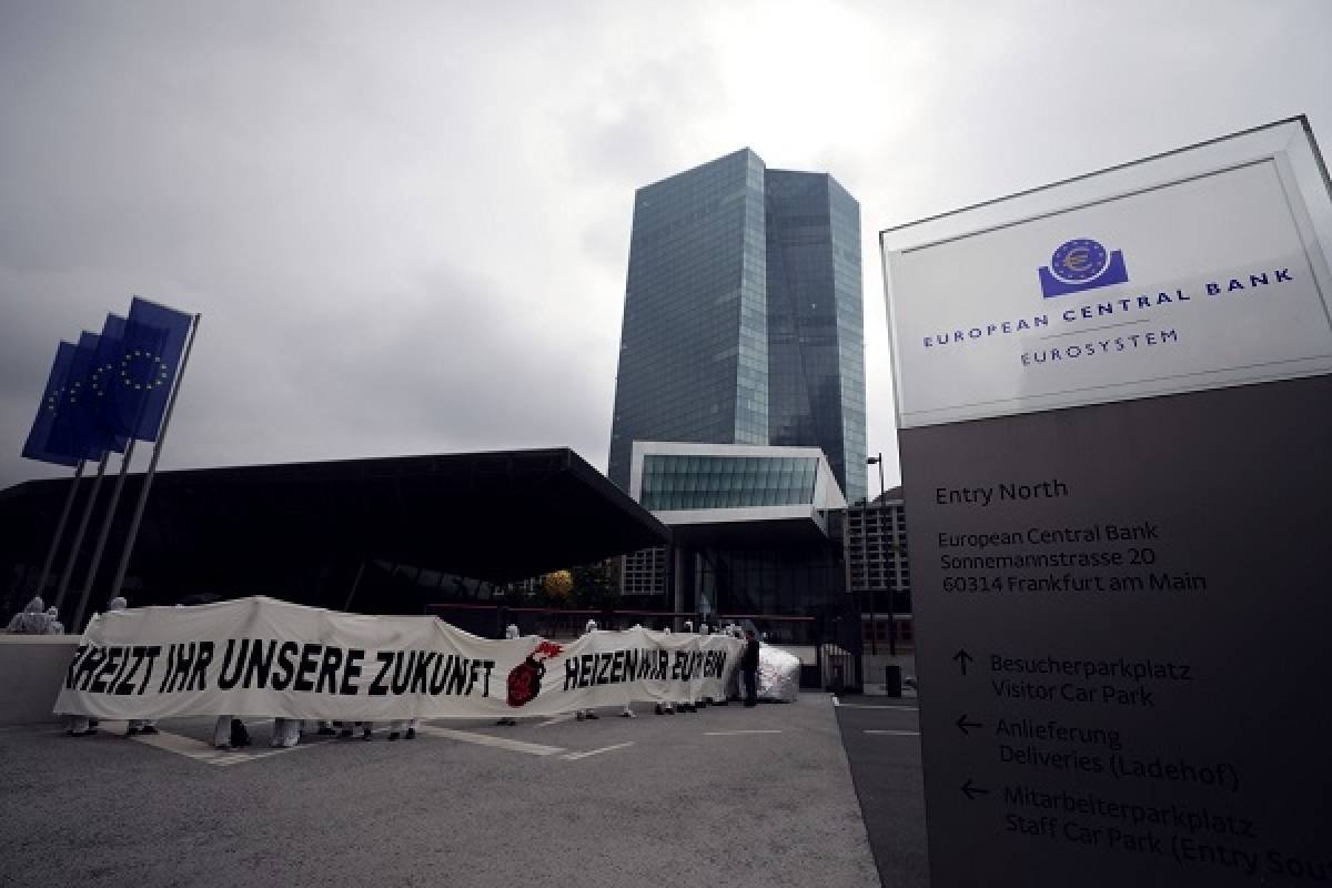 ΕΚΤ: Πέντε κρίσιμα ερωτήματα για την συνεδρίαση της Πέμπτης