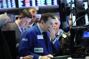 Απωλειών συνέχεια στη Wall Street- Σε υψηλό μήνα το πετρέλαιο