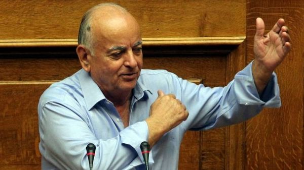 Θεωνάς: Η διάταξη για τις απεργίες δεν θα πρέπει να ψηφιστεί