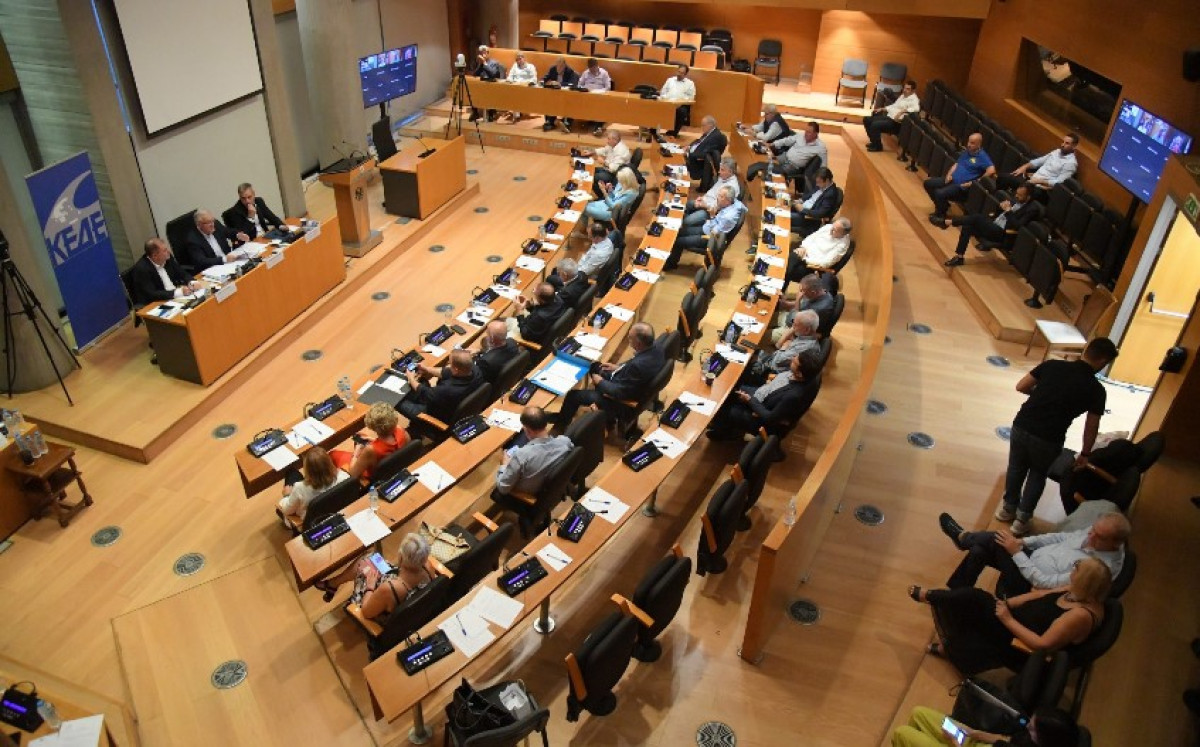 ΚΕΔΕ: Ενισχύει με 300.000 ευρώ τους πληγέντες Δήμους για καθαρισμό