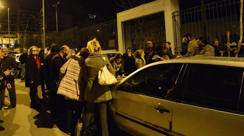 Ολονύχτιες ουρές στα Ειρηνοδικεία για τον νόμο Κατσέλη