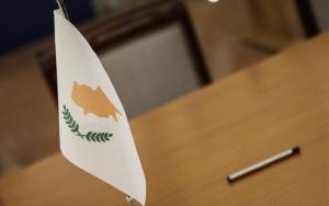 Η Κύπρος βγαίνει στις αγορές με δεκαετές ομόλογο