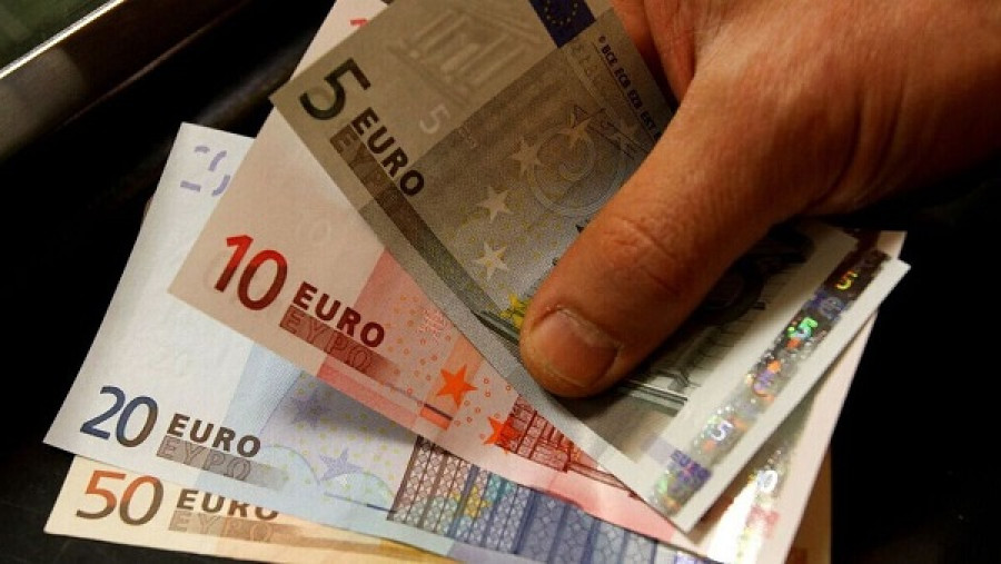 Οι πληρωμές της εβδομάδας: Εφάπαξ και επιδόματα ΕΦΚΑ, ΔΥΠΑ