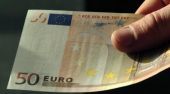 Άλλο ένα πενηντάρικο σκαρφάλωσε το οικογενειακό καλάθι τον Φεβρουάριο!