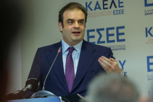 Πιερρακάκης προς εμπόρους (ΕΣΕΕ): Είμαστε εδώ για να αξιοποιήσουμε κάθε δυνατότητα χρηματοδότησης