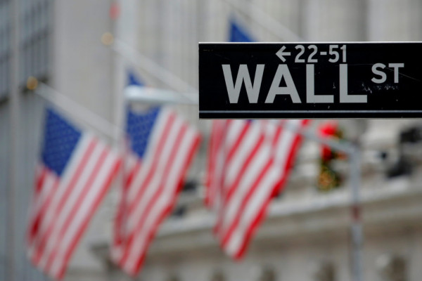 Ξανά στο «κόκκινο» η Wall Street-Δυναμώνει ο «πονοκέφαλος» της ύφεσης