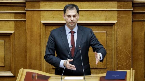 Θεοχάρης: Θέτουμε σε κάθε ευκαιρία το θέμα πληρωμών της TUI