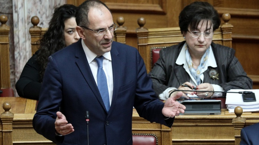 Γεραπετρίτης στη Βουλή για «γαλάζια πατρίδα»: Τα θαλάσσια όρια έχουν καθοριστεί – Δεν υπάρχουν τετελεσμένα