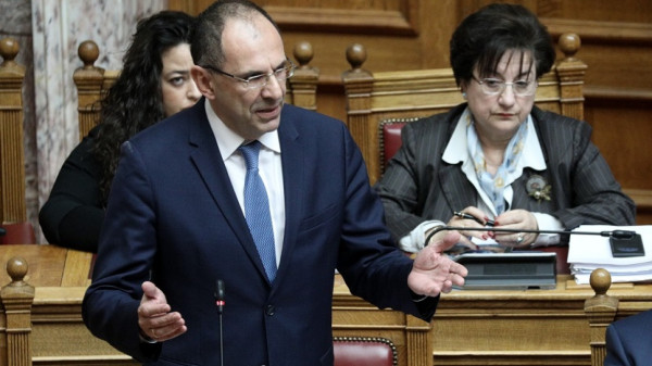 Γεραπετρίτης στη Βουλή για «γαλάζια πατρίδα»: Τα θαλάσσια όρια έχουν καθοριστεί – Δεν υπάρχουν τετελεσμένα