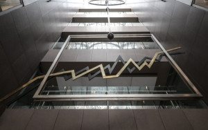 Χρηματιστήριο: Άτσαλη υποχώρηση κάτω από 1.400 µονάδες…ρισκάρει τη βραχυπρόθεσµη τάση