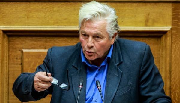 Παπαχριστόπουλος: Έπρεπε να έχουμε κάνει όσα έκανε ο Χρυσοχοΐδης