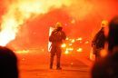 Ένταση, επεισόδια και φωτιές στο κέντρο της Αθήνας