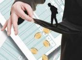 Μέτρα «φωτιά» και πολίτες υπό κατάρρευση