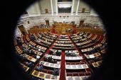 «Ξαναχτυπά» το Γραφείο Προϋπολογισμού-«Δεν υπάρχει εθνικό πρόγραμμα»