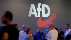 AfD: Να επιστραφεί η τελευταία δόση από την Ελλάδα
