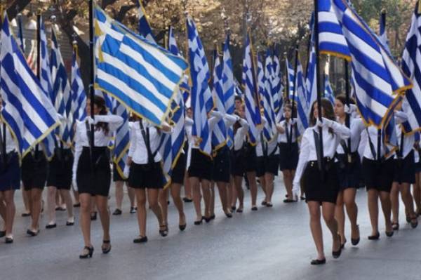 28η Οκτωβρίου: Οι εμβολιασμοί θα κρίνουν τις παρελάσεις, λένε ειδκοί