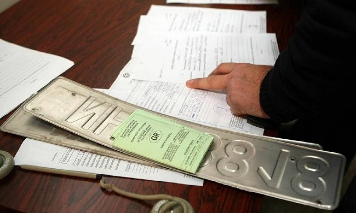 Επιστροφή πινακίδων από σήμερα στο Δήμο Αθηναίων