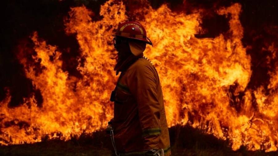 Αυστραλία: «Καταστροφικές» πυρκαγιές απειλούν δύο πολιτείες