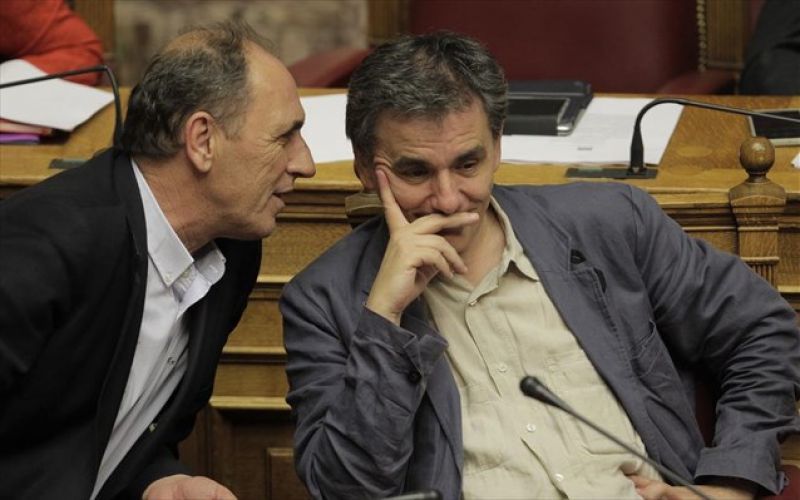 Ανοίγει ο δρόμος για πώληση δανείων σε Funds