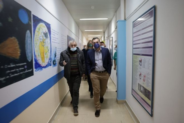 Τσίπρας από Παίδων Πεντέλης: Στη χειρότερη στιγμή του το ΕΣΥ
