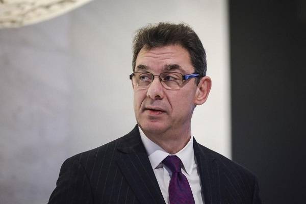 Μπουρλά (Pfizer): Συμφωνία με COVAX για 40 εκατ. εμβόλια
