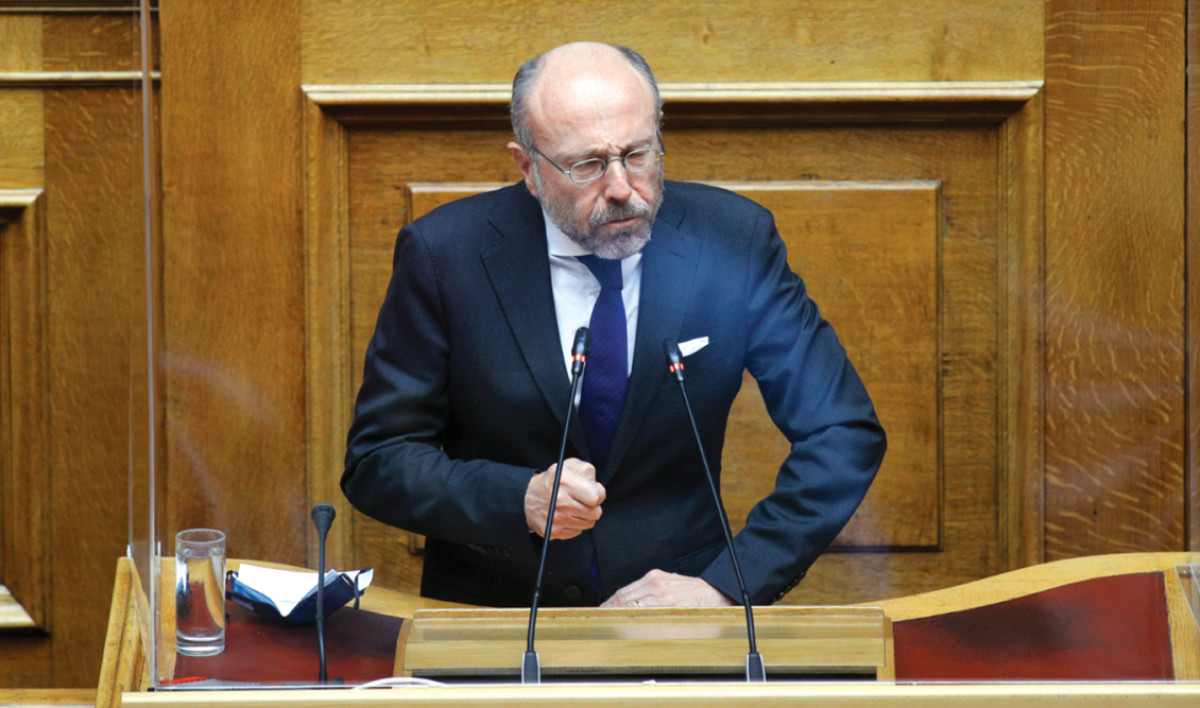 Πυρά ΣΥΡΙΖΑ-ΠΑΣΟΚ για τις δηλώσεις Βαρτζόπουλου σχετικά με τις γυναικοκτονίες