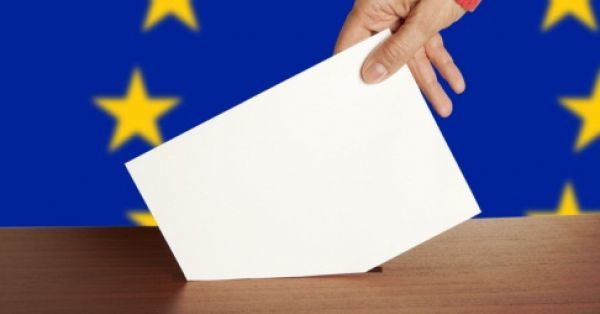 Σχεδόν 1 στους 2 νέους δεν ενδιαφέρονται για τις Ευρωεκλογές του 2014