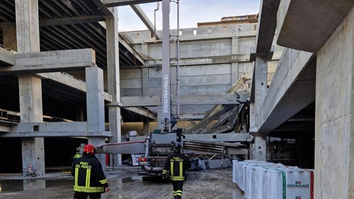 Κατέρρευσε εργοτάξιο στη Φλωρεντία: Τουλάχιστον δύο νεκροί, αγνοούνται εργάτες
