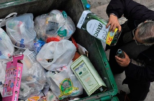 Συνωστισμός αιτήσεων στο πρόγραμμα για την ανθρωπιστική κρίση